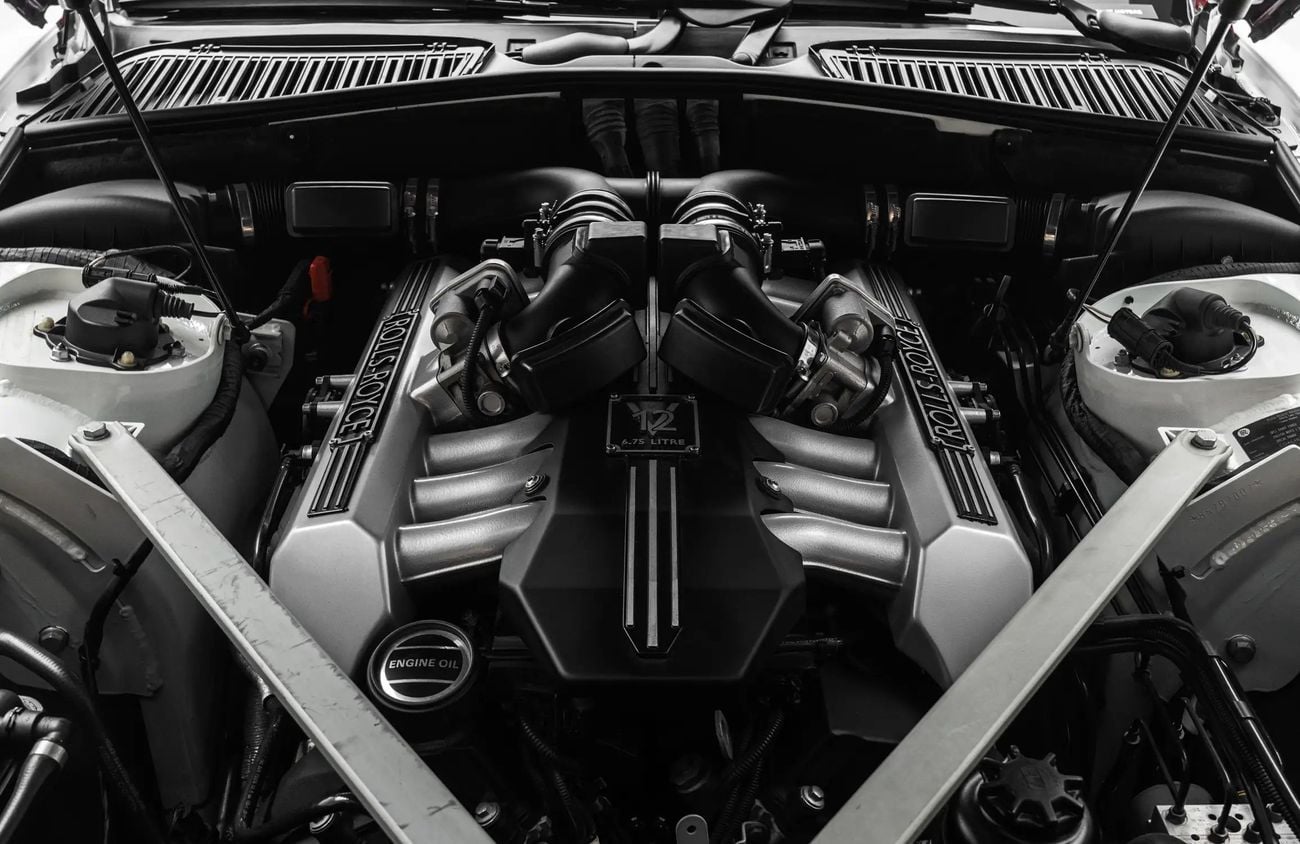 Rolls Royce Phantom 6.75L V12 Twin-Turbocharged Engine