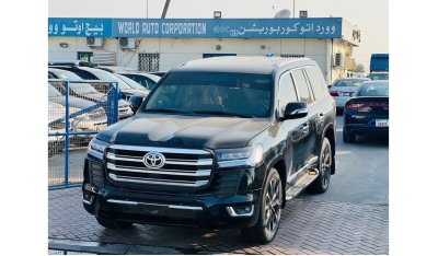 Toyota Land Cruiser Toyota Landcruiser LHD Petrol engine model 2011 facelift 2022 car very clean and good condition