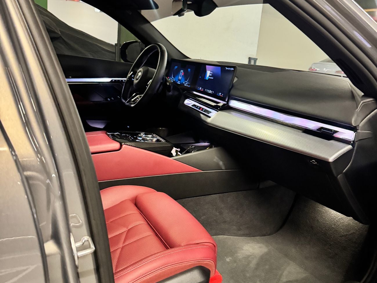BMW 520i M sport , from Dubai showroom 5 years warranty and service