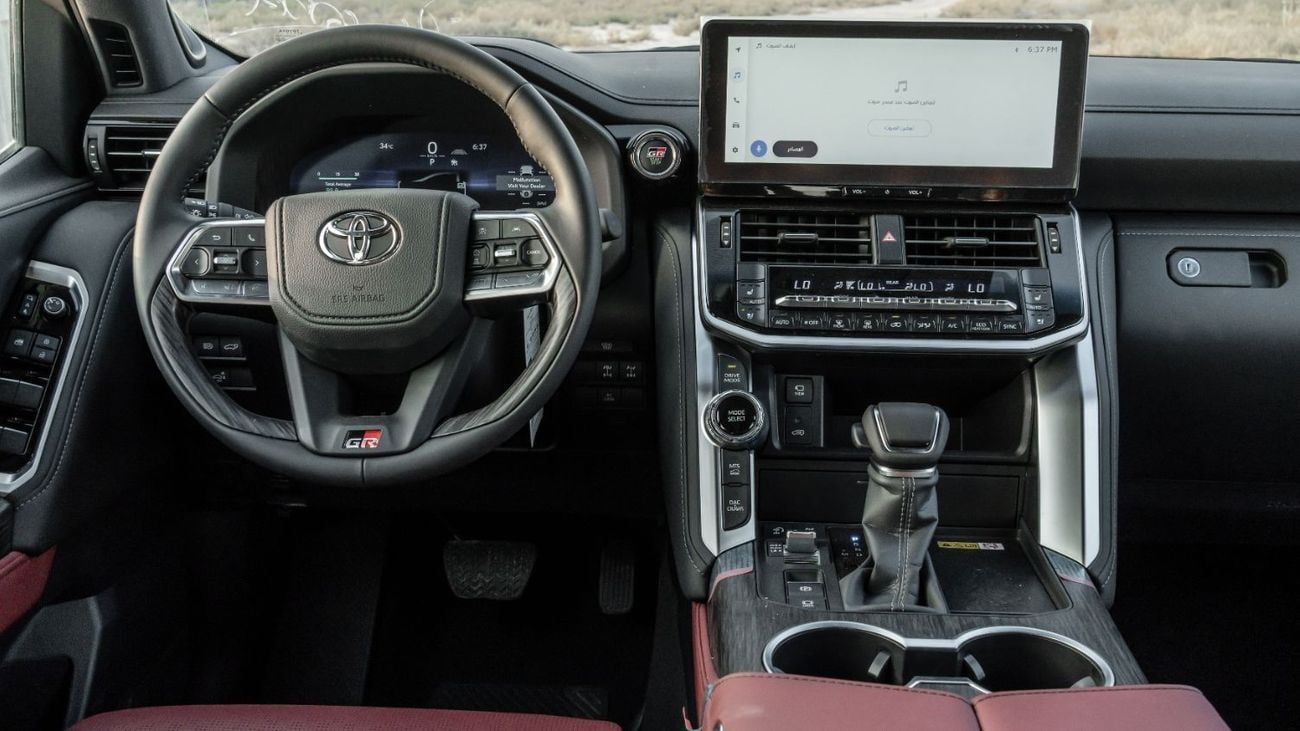 Toyota Land Cruiser GR SPORT 2026 Toyota Land Cruiser GR-Sport 3.5L AT Hybrid (White-Red)