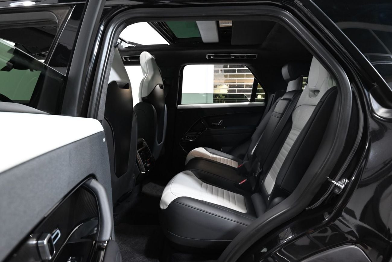 Land Rover Range Rover 2025 Range Rover Sport SV 1st Edition, Full Range Rover Service History, Excellent Condition