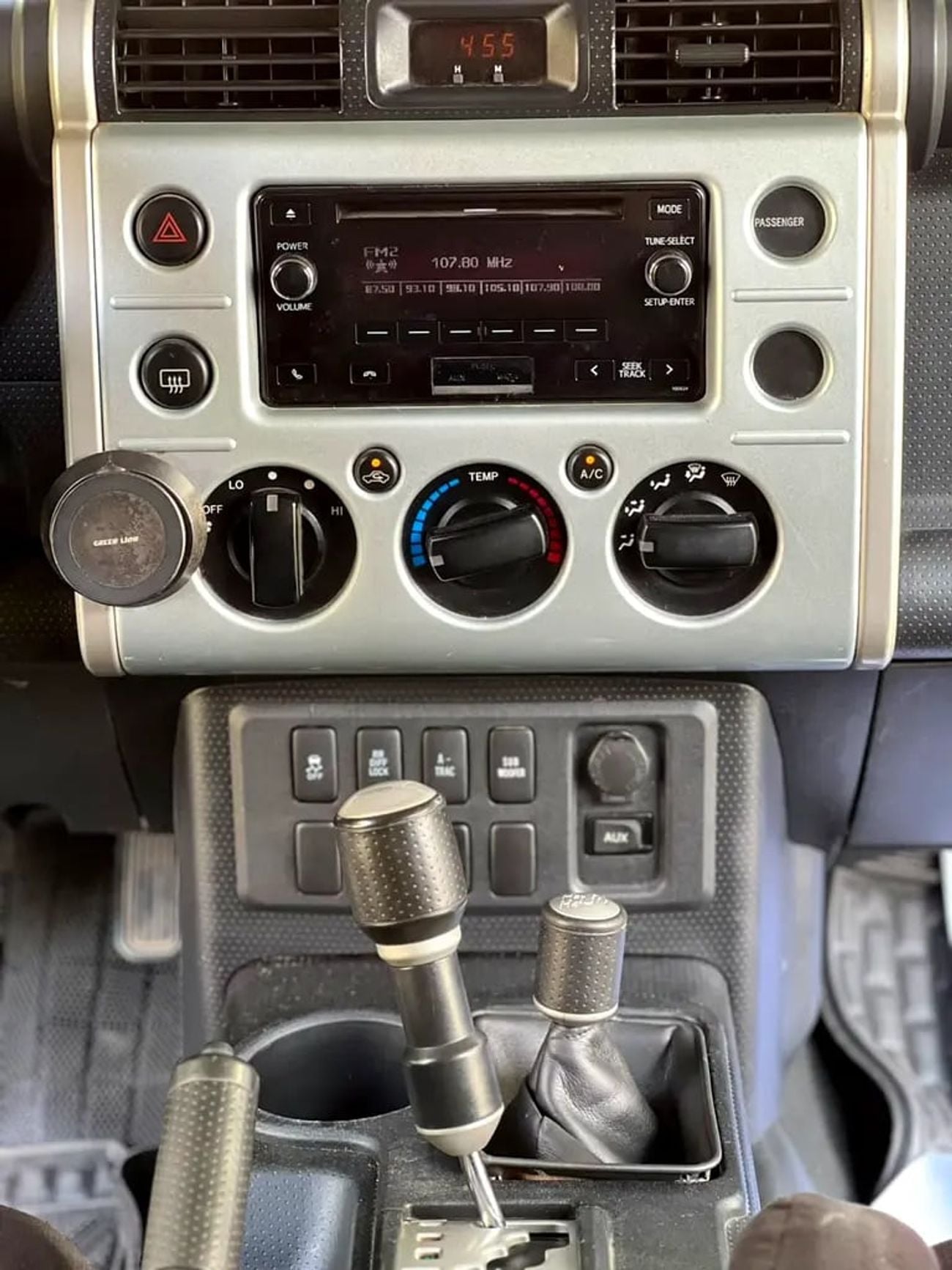 تويوتا إف جي كروزر BASE Well Maintained | GCC Specs | Off-Road Ready