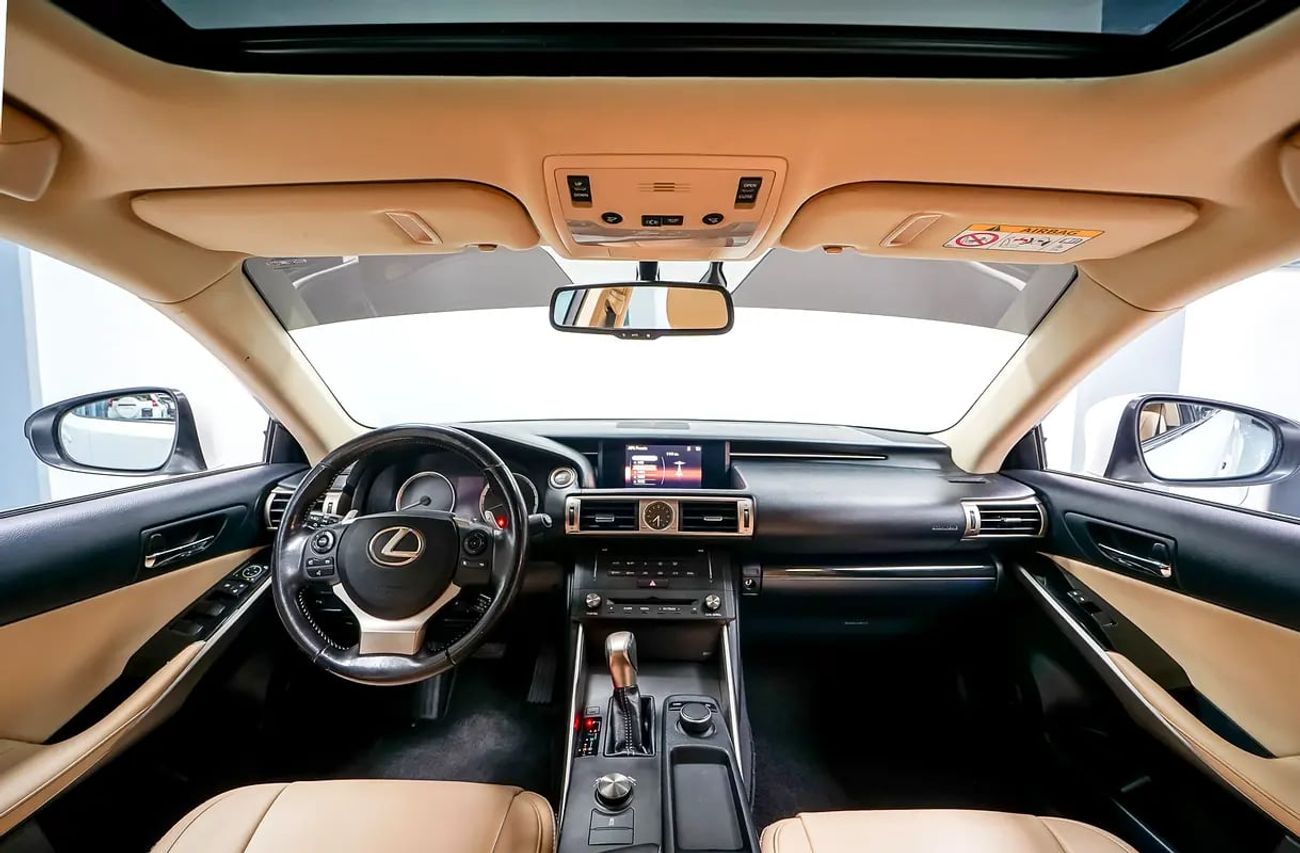 لكزس IS200t IS200T- GCC- Full-service history