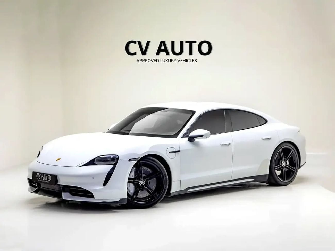 Porsche Taycan TURBO | GCC Spec
