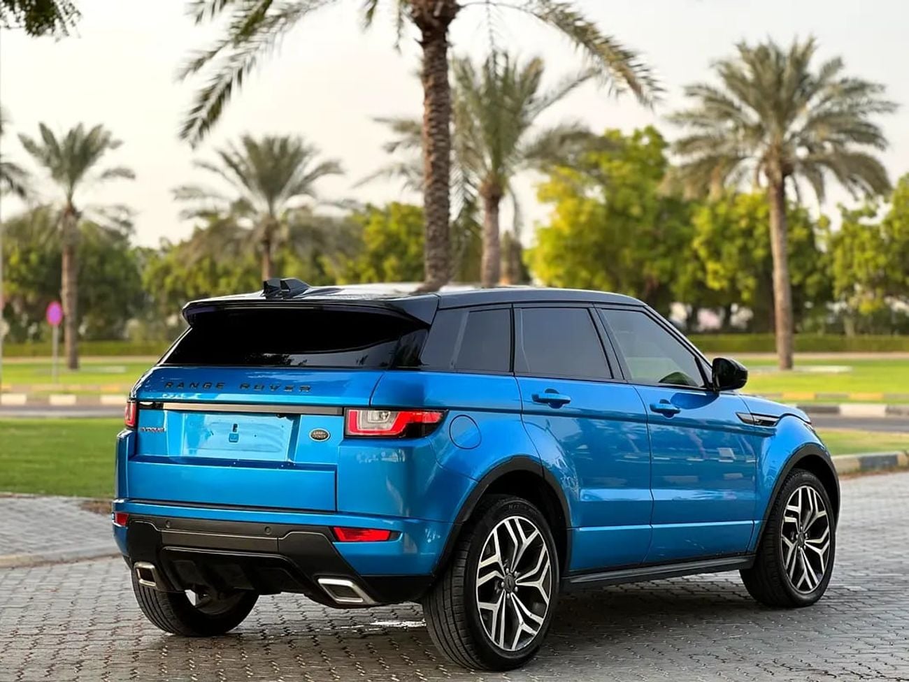 Land Rover Range Rover Evoque Dynamic SE - Canadian Specs