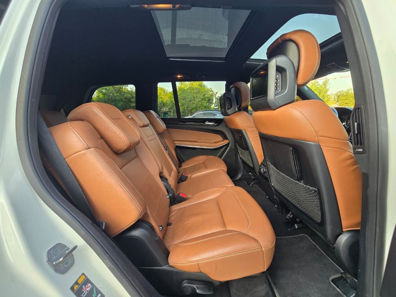 Mercedes Benz GLS500 STANDARD 2018 Mercedes-Benz GLS 550 - American Specs - Excellent Condition