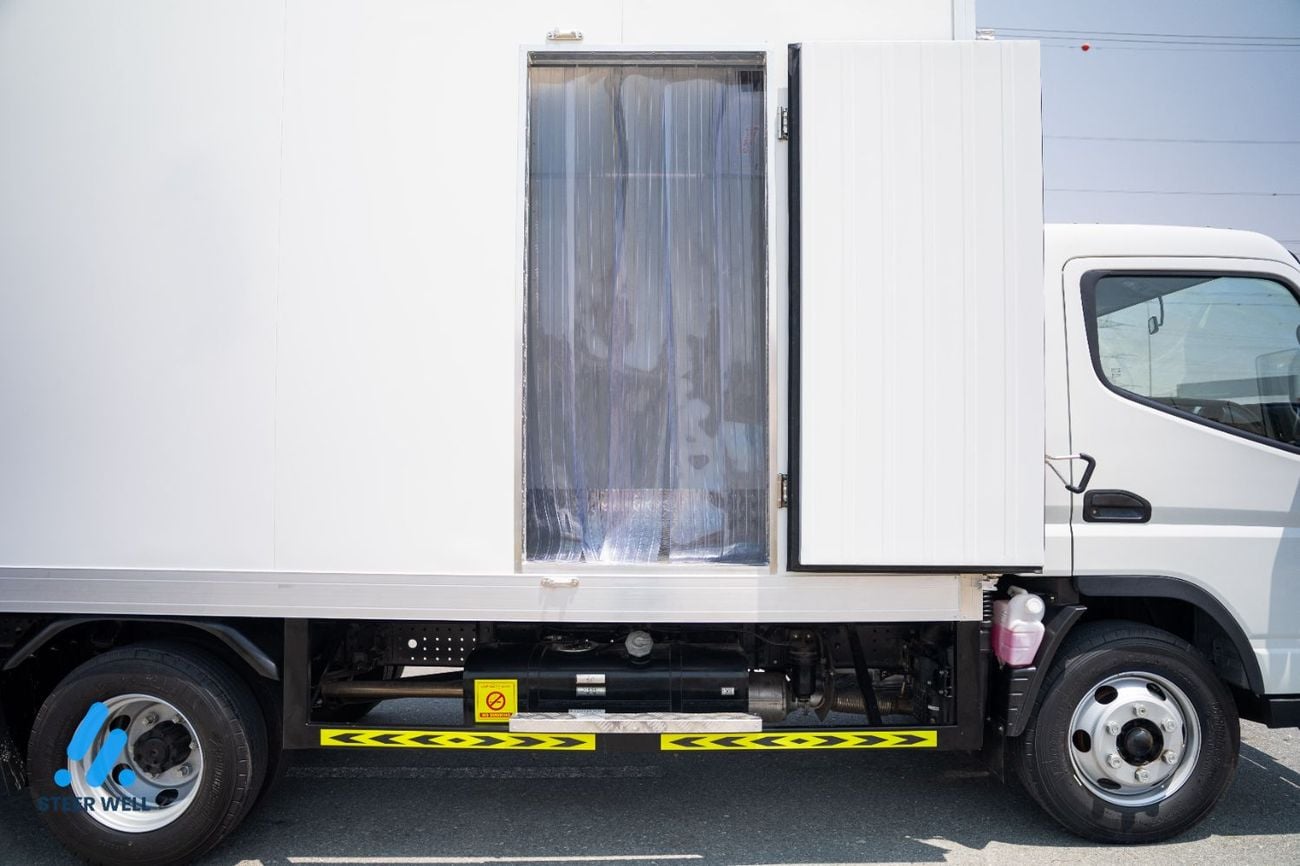 ميتسوبيشي كانتر فان STANDARD 2026 Chiller Truck | Refrigerated Body | 3.0L turbo DSL | Manual | GCC Specs | Export Only