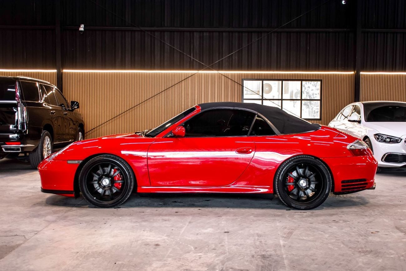 Porsche 911 CARRERA 4S