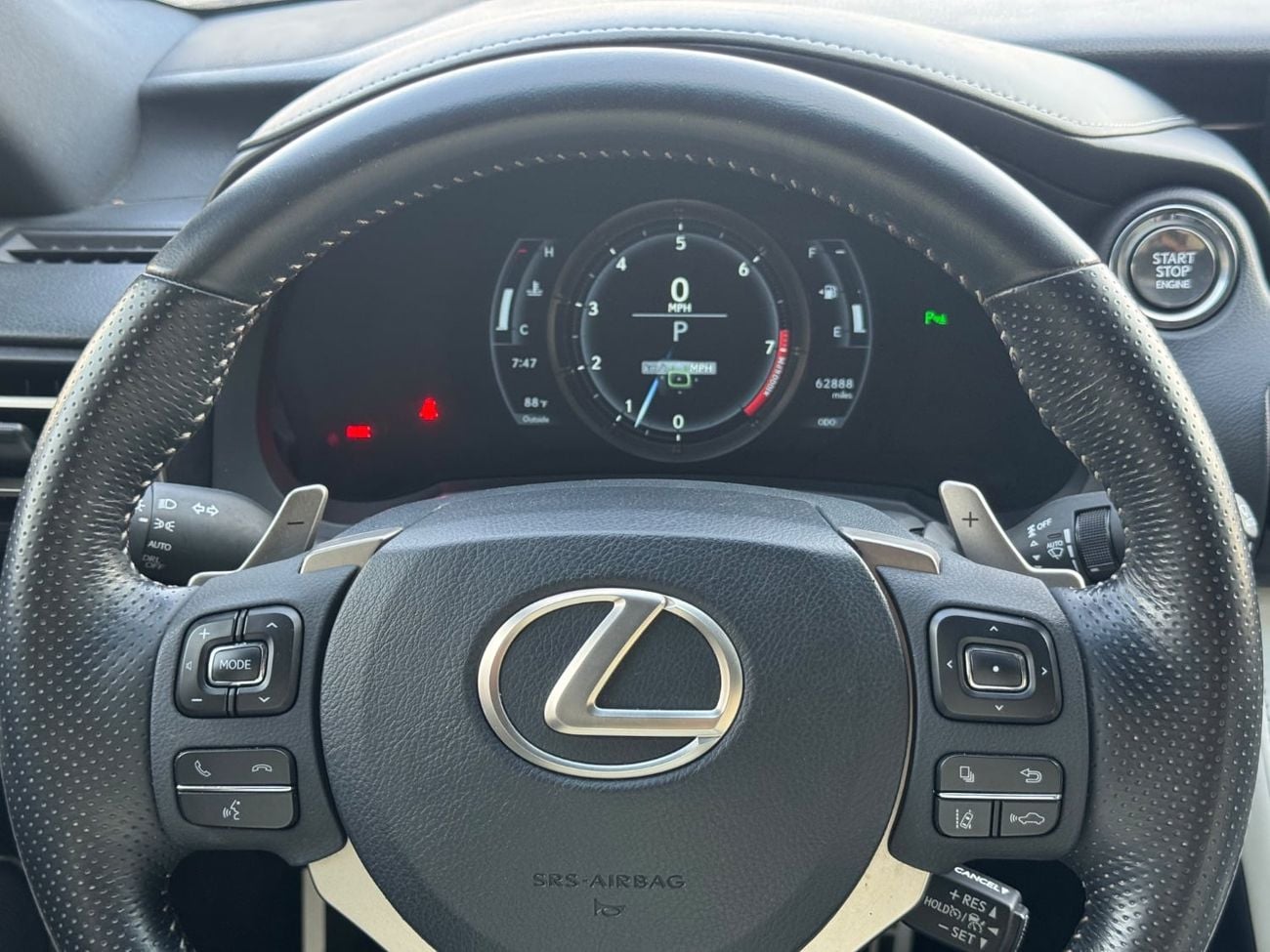 Lexus RC350 F SPORT PLATINUM 3.5L V6 / SUNROOF / RADAR / REAR WHEEL DRIVE / BIG RIMS / COOLING AND HEATING SEATS