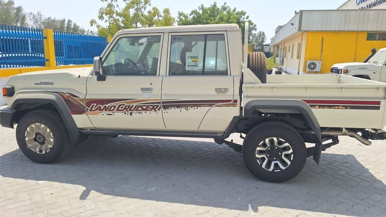 Toyota Land Cruiser 70 LC79 LX TOYOTA LAND CRUISER DC 2.8L AT FULL OPTION