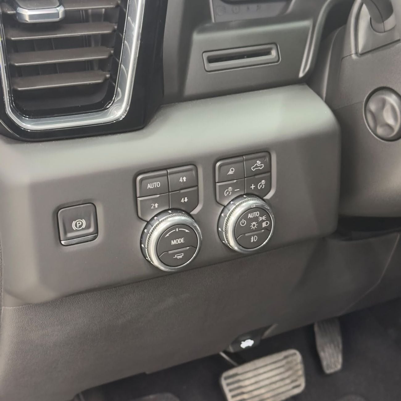 جي أم سي سييرا 1500 DENALI ULTIMATE جي إم سي سييرا دينالي