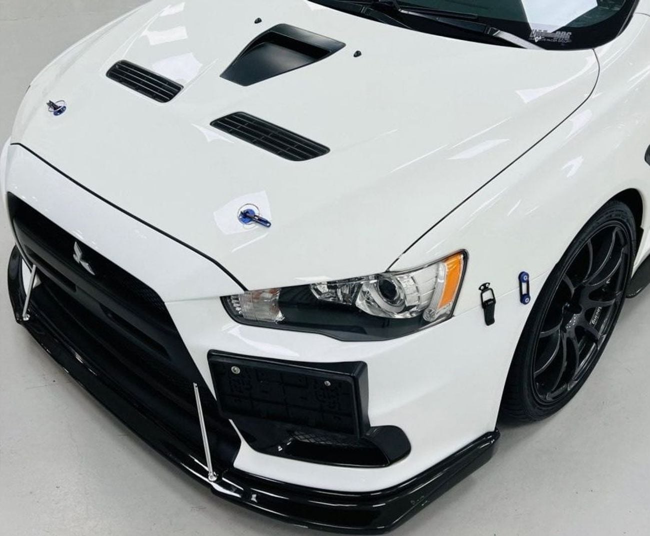 Mitsubishi Lancer Evo .. 600 hp .. GCC .. Perfect Condition