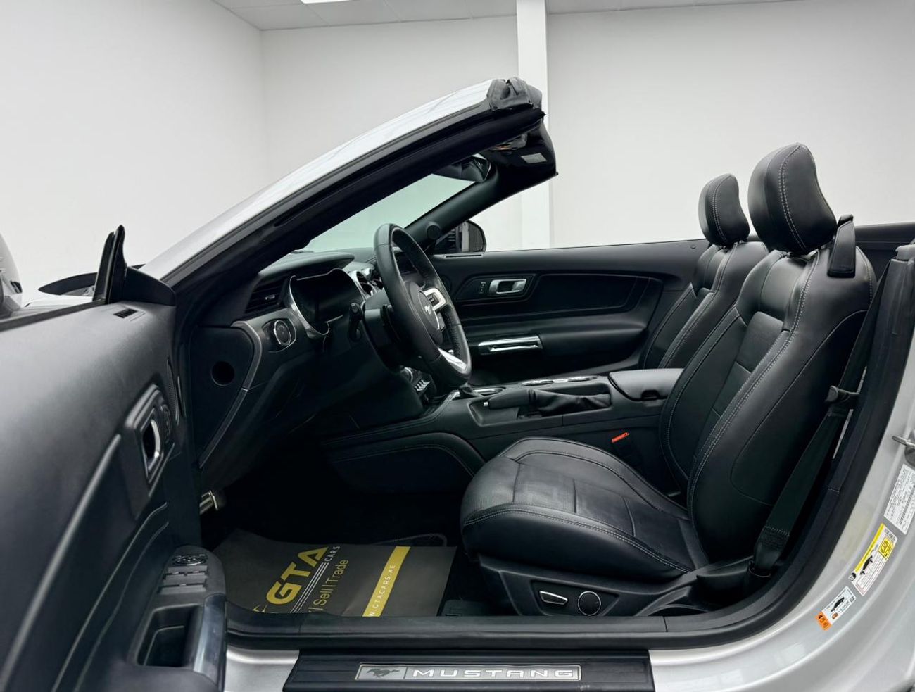 Ford Mustang GT PREMIUM 2019 Ford Mustang GT Premium Convertible, Warranty, Full Service History, Fully Loaded, GCC