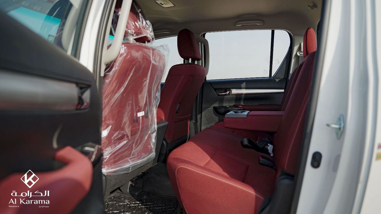 Toyota Hilux SR5 2.7L - Manual Drive - Rear Camera - Cruise Control - Bed Liner - GCC Specs