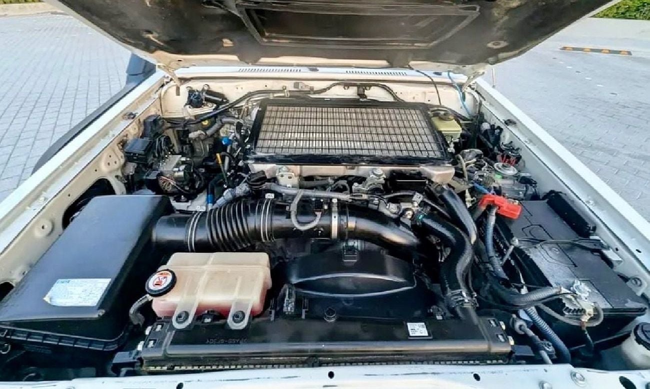 Toyota Land Cruiser 70 LC76 STANDARD Toyota Land Cruiser 70 LC 79 LX 4.5 V8 Diesel