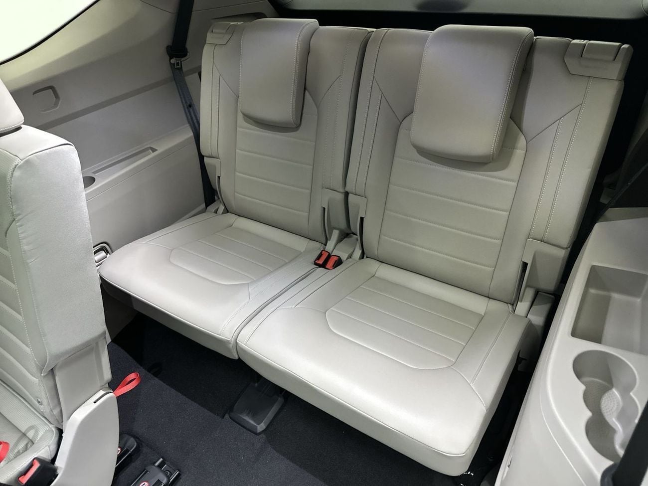 Volkswagen Teramont COMFORTLINE with Sunroof - Leather Seats 2L | VW Certified | Well Maintained