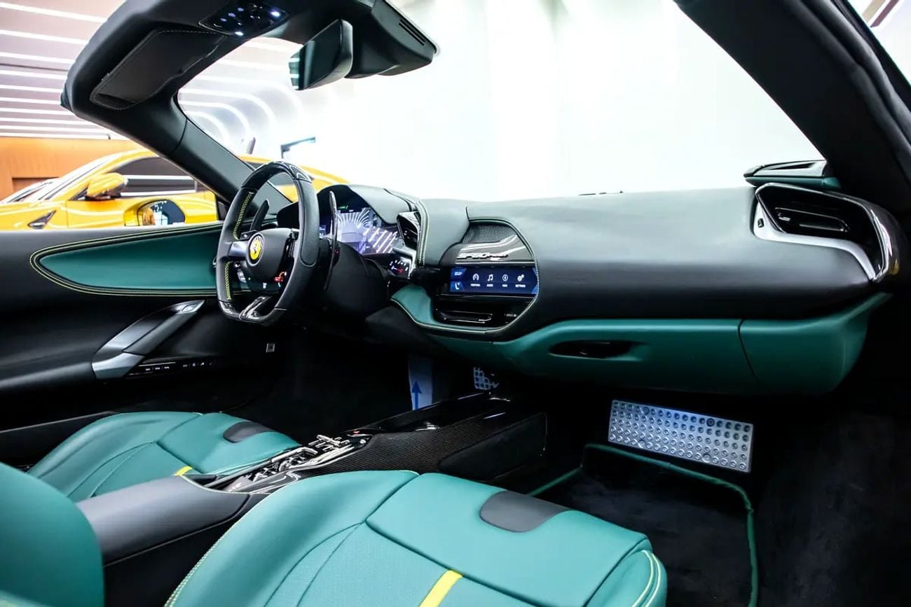 Ferrari SF90 FERRERI SF90 | SPIDER | GCC | WARRANTY | SERVICE CONTRACT | EXCELLENT CONDITION | FULL OPTION