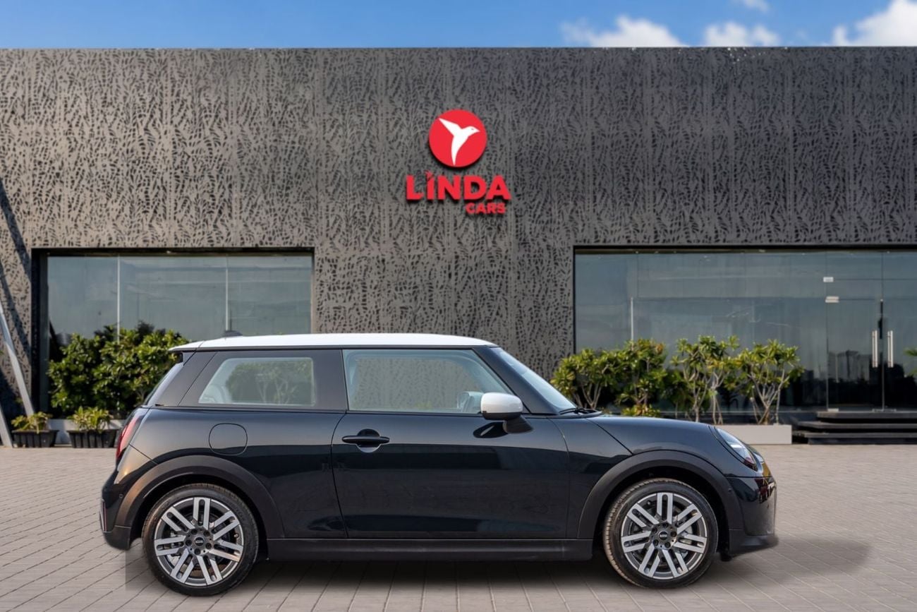 Mini Cooper (LOW MILEAGE) 2026 GCC | Agency Warranty | Service Contract