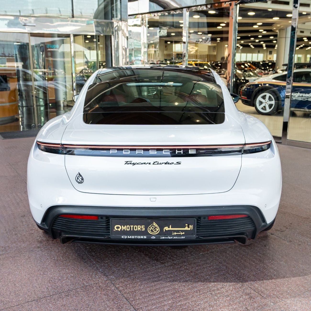 بورش تايكان TURBO