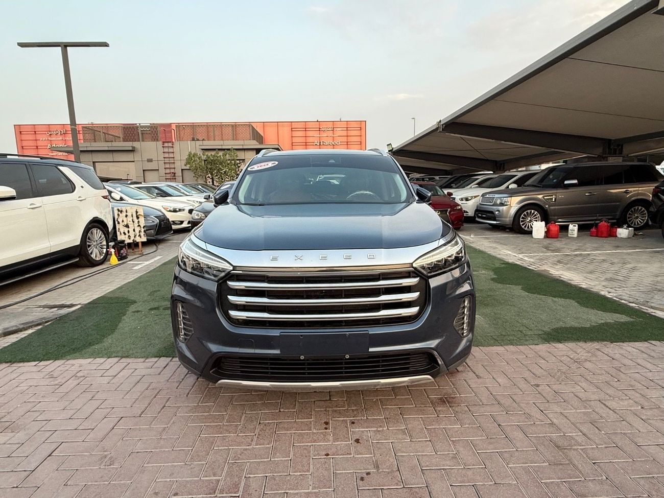إكسيد VX FLAGSHIP 7 Seats / 7-Seater (7 مقاعد) Panoramic Sunroof (فتحة سقف بانوراما) Leather Seats (مقاعد جلد) 360-