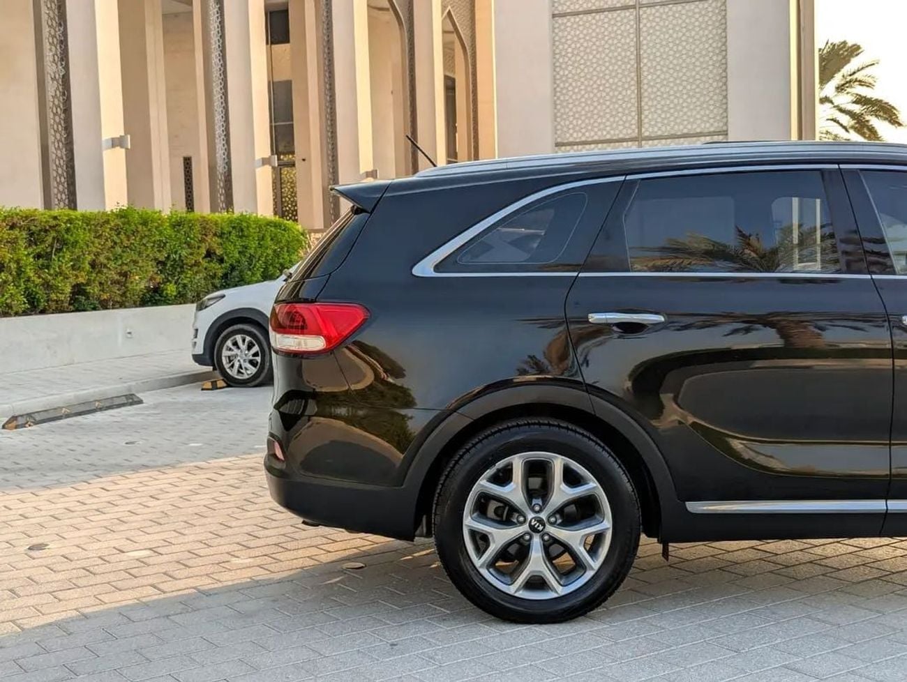 Kia Sorento LX Premium| Panoramic Roof | Full Option | V4 2.4L | AWD