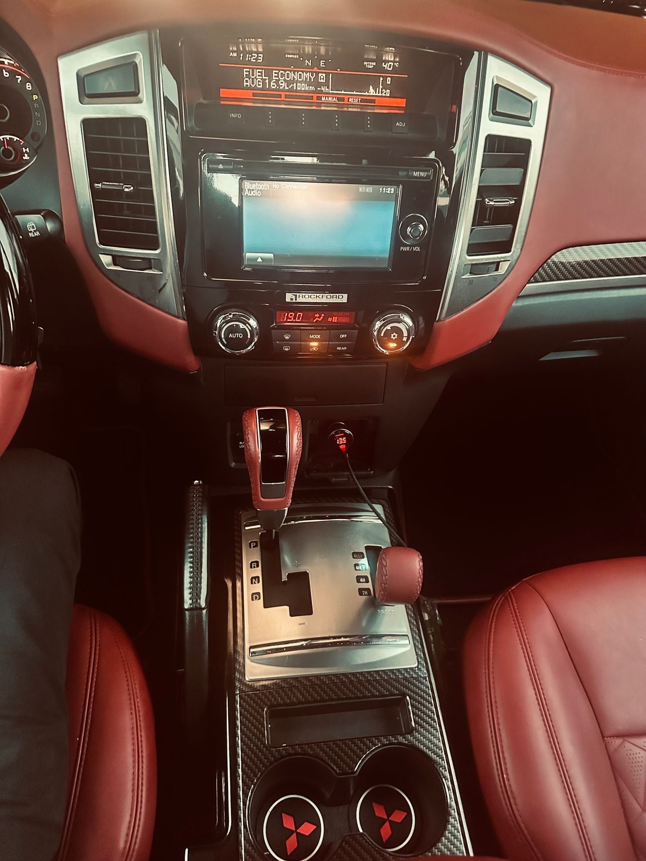 Mitsubishi Pajero GLS H/L PLATINUM