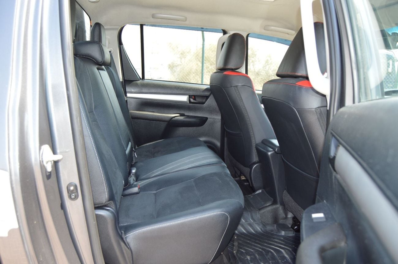 Toyota Hilux GR SPORT