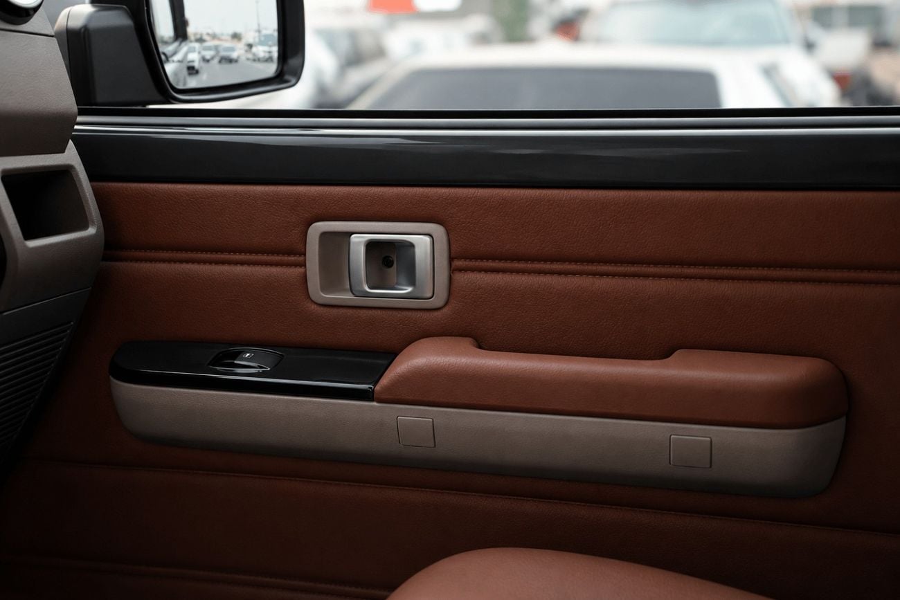 تويوتا لاند كروزر بيك آب 2026 Toyota Land Cruiser 79 Series LX V6 2026 Toyota Land Cruiser 79 Series LX V6 تويوتا لاند كروزر 79 سيريز LX V6 موديل 2026