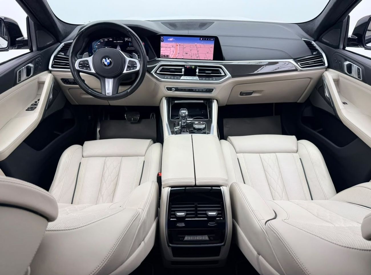 بي أم دبليو X6 M 50i بي إم دبليو X6 M50i موديل 2020، ضمان، سجل صيانة كامل لدى بي إم دبليو، كاملة المواصفات، حالة ممتازة،