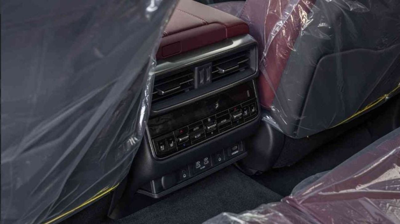 لكزس LX 600 Urban أوربان - ECTAV0002 - لكزس LX600 أوربان 2026 - محرك بنزين 3.5 لتر، ناقل حركة أوتوماتيكي - لون أبيض مع