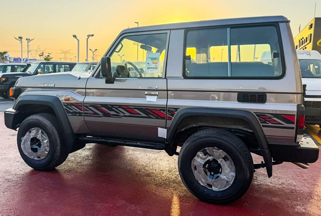 تويوتا لاند كروزر 70 LC71 LX
