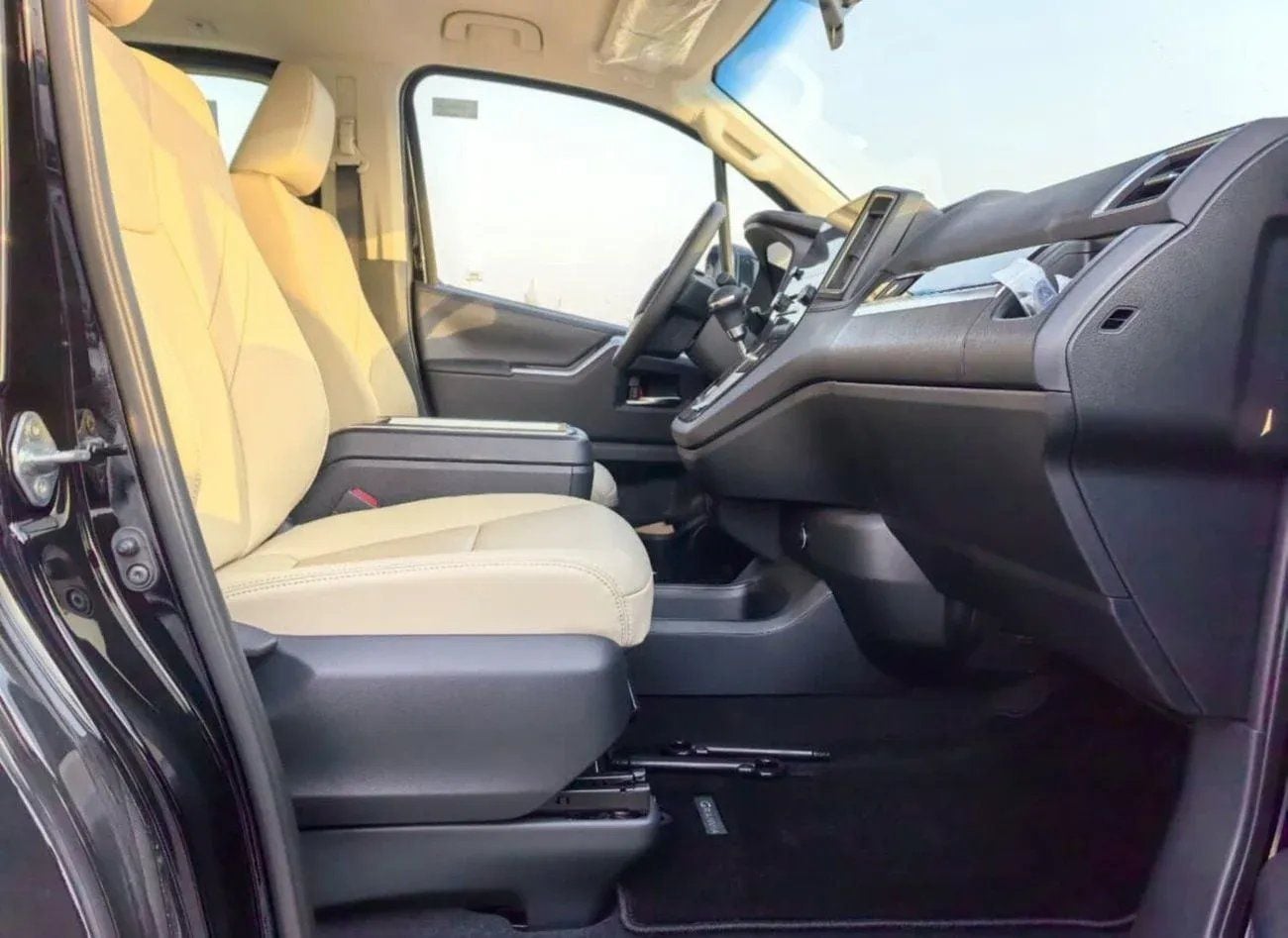 تويوتا جرافينا | 3.5L V6 PETROL | VIP SEATS |360*CAMERAS | GCC SPECS | MY2026