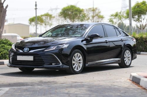 تويوتا كامري GLE HEV 2023 Toyota Camry Hybrid GLE Full Option | Premium Hybrid Sedan for Export from Dubai