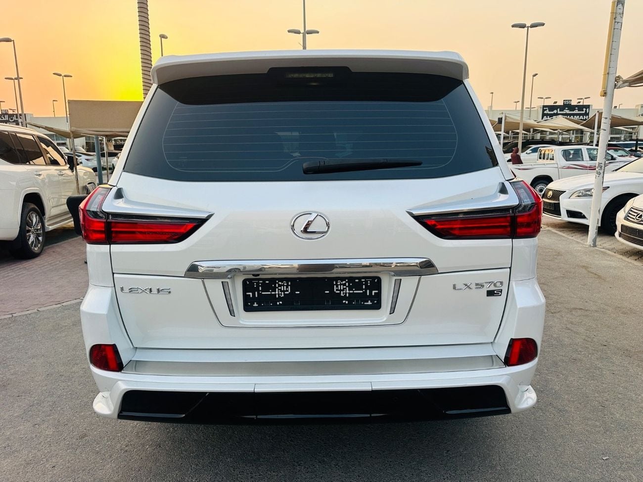 Lexus LX570 SIGNATURE