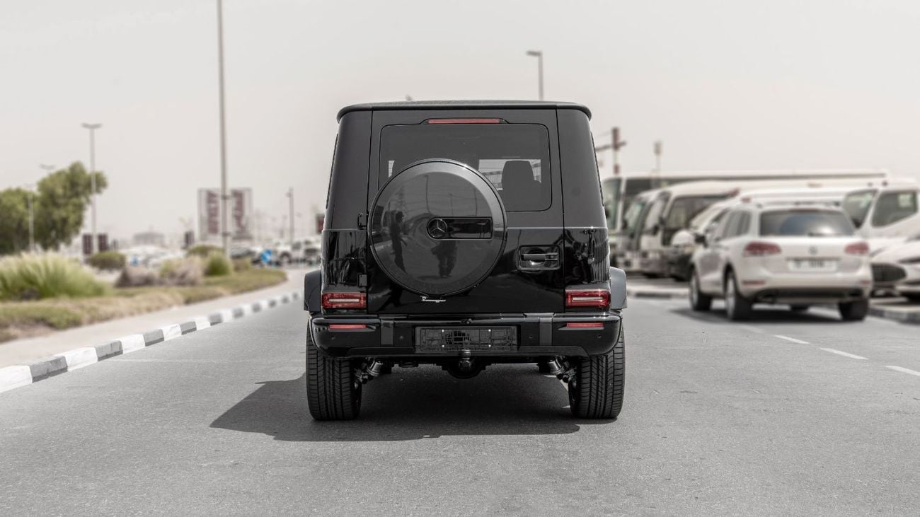 Mercedes Benz G63 AMG STANDARD 2026 Mercedes-Benz AMG G 63 4.0L AT Petrol (Black-Brown)