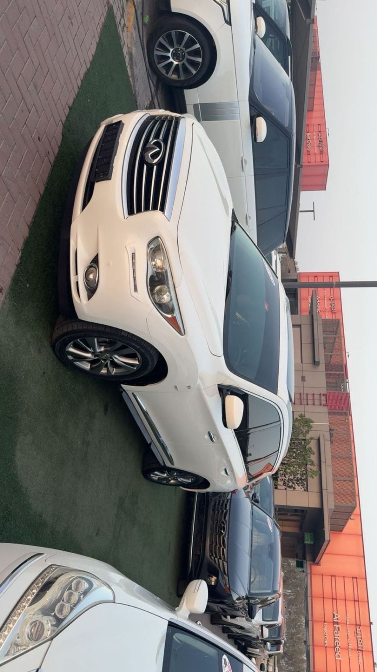 Infiniti QX60 PREMIUM panoramic sunroof, excellent condition, 4x4