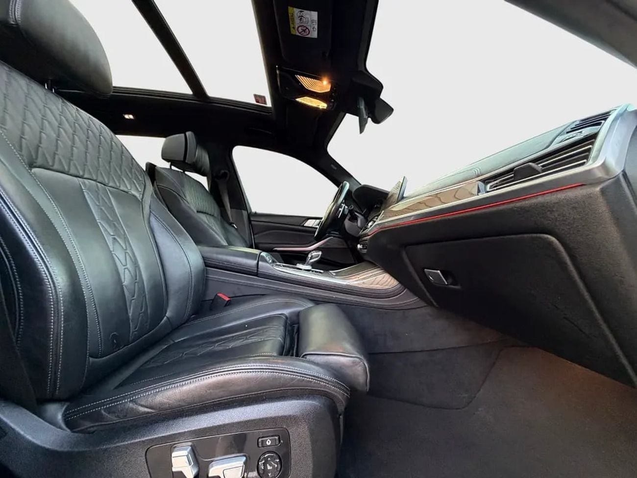 BMW X7 40i PURE EXCELLENCE xDrive40i | 3.0L TURBO INLINE-6 | AWD | GCC SPECS