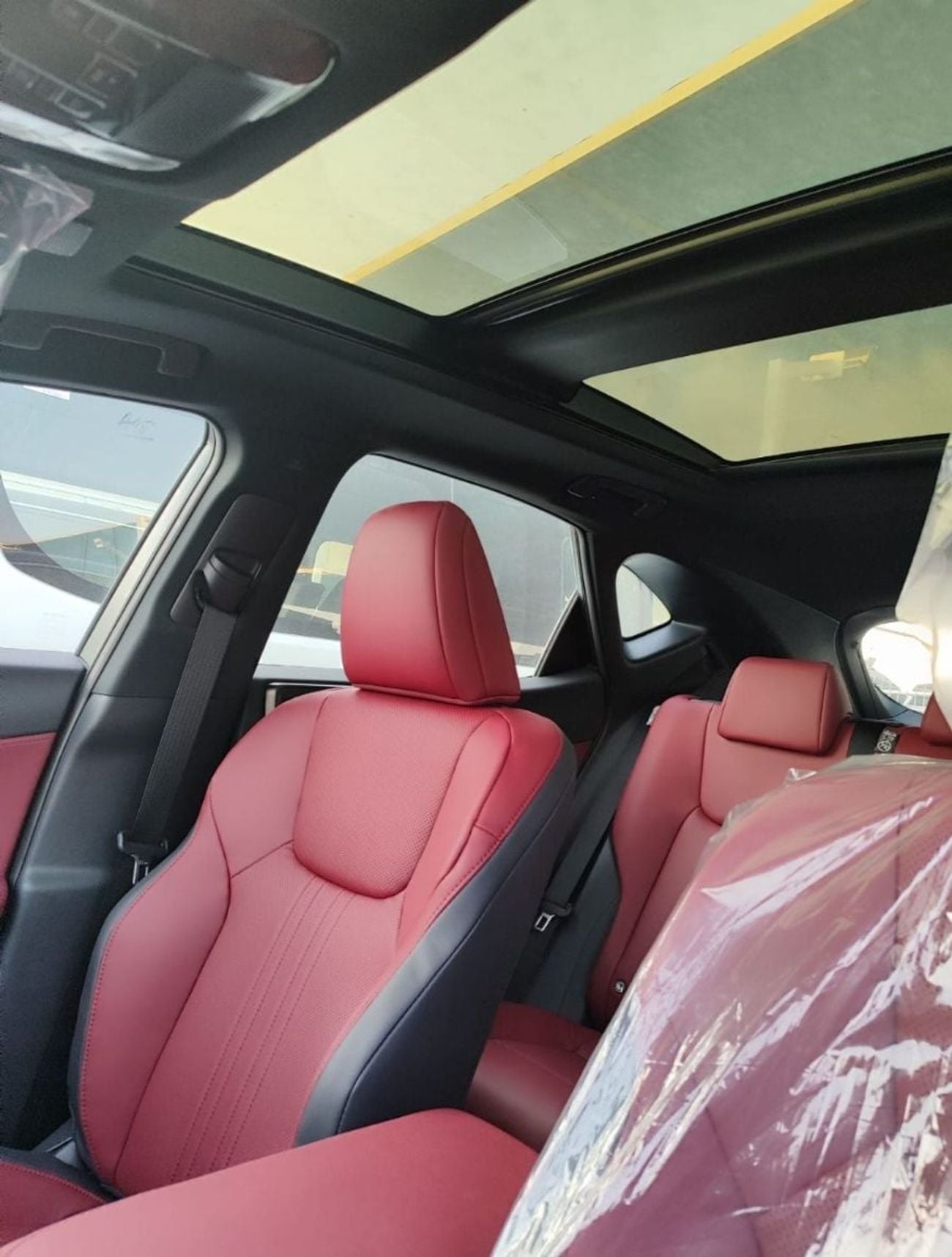 Lexus NX 350h PLATINUM 2026 Lexus NX 350h Hybrid automatic with panoramic roof GCC Specs Available GRAY