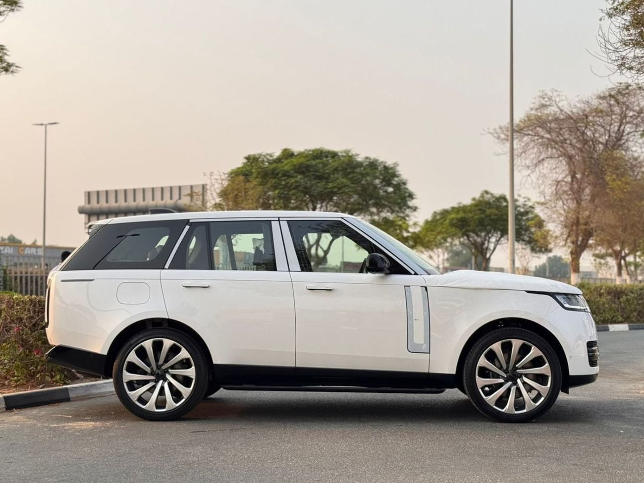 Land Rover Range Rover AUTOBIOGRAPHY P530 LAND ROVER RANGE ROVER P 530 / GCC UNDER WARRANTY 2026
