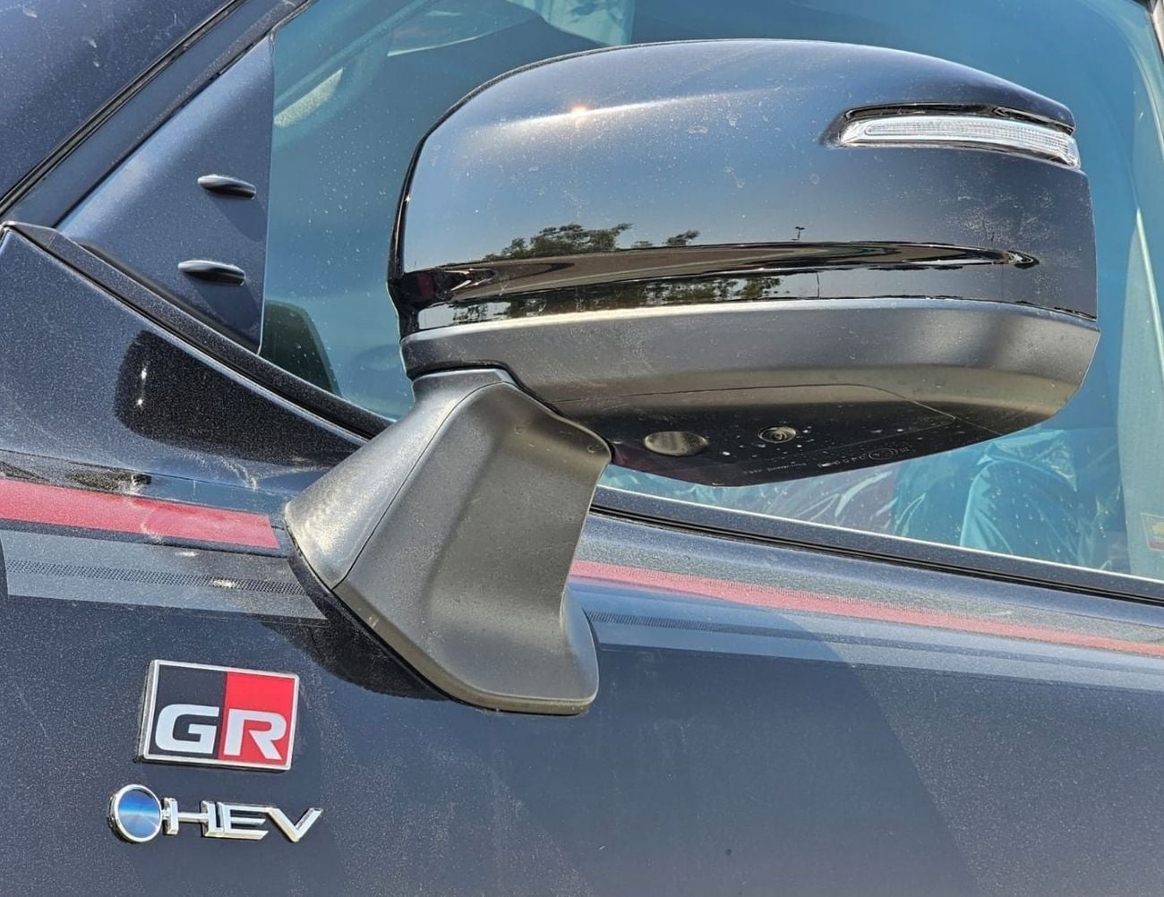 تويوتا لاند كروزر GR SPORT HYBRID || محرك V6 سعة 3.5 لتر، دفع رباعي، ناقل حركة أوتوماتيكي | كامل المواصفات (رمز المنتج