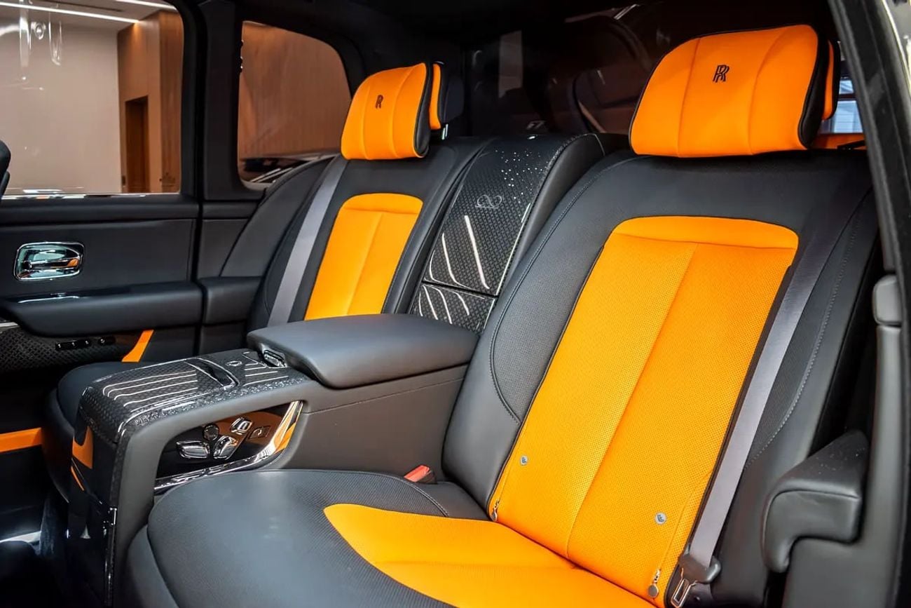 Rolls Royce Cullinan BLACK BADGE | GCC Specs | VIP SEATS | With Warranty and Service Contract