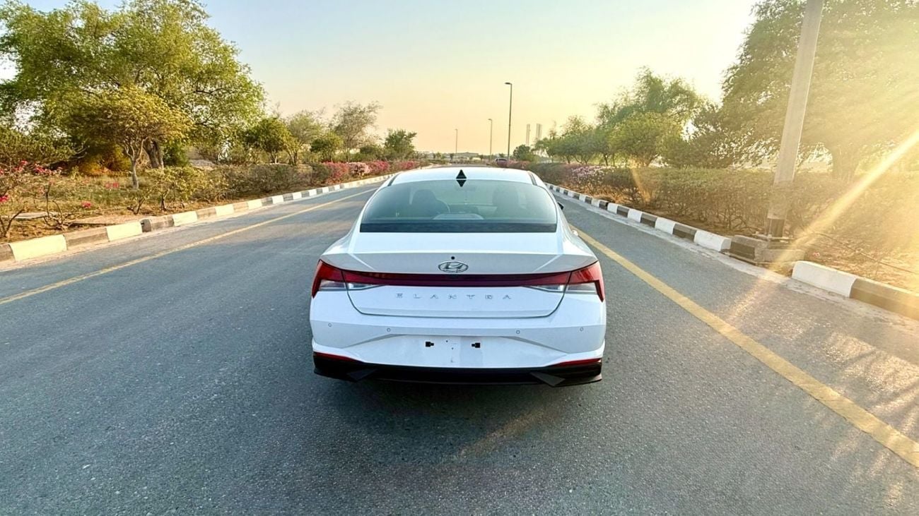 Hyundai Elantra SMART
