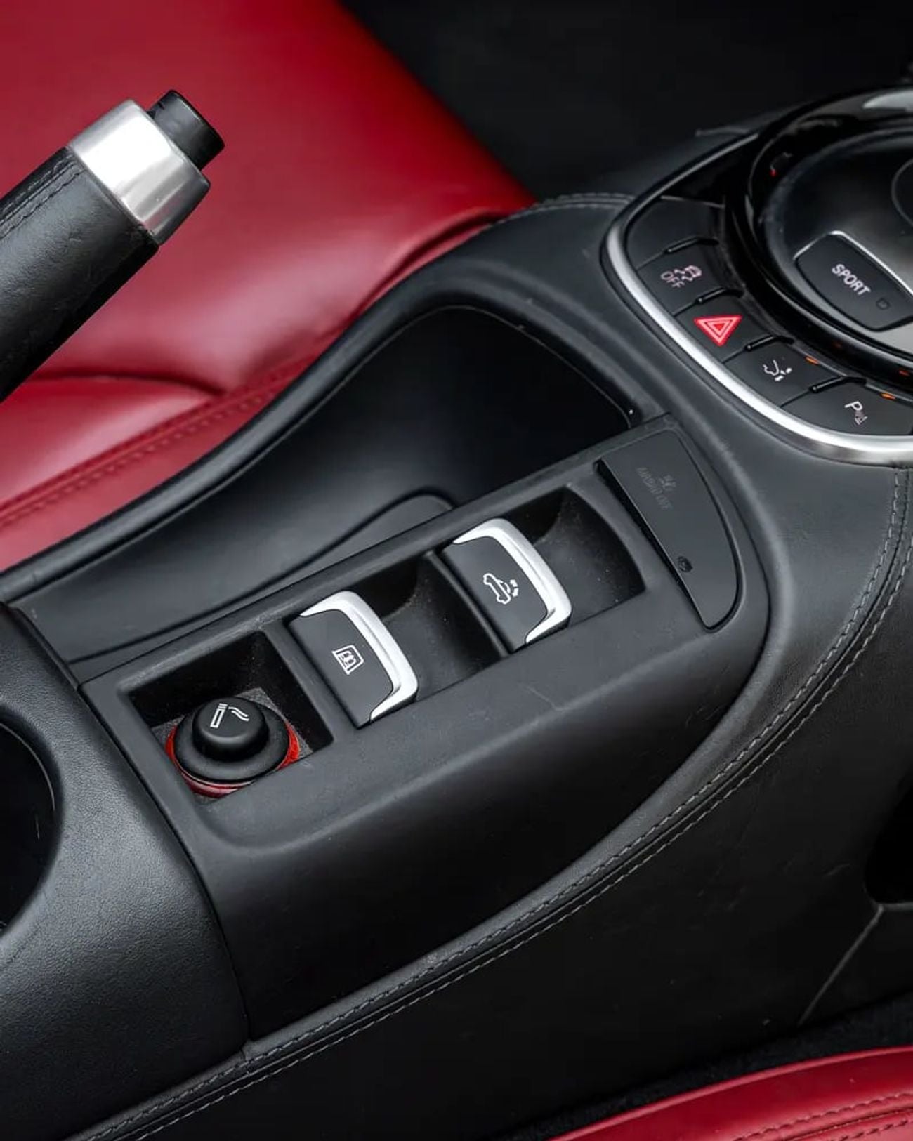 أودي R8 SPYDER V8 FSI QUATTRO