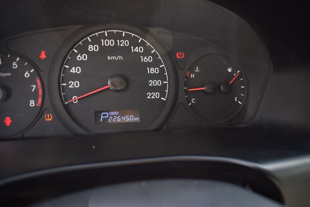 Hyundai H-1 GL Hyundai H1 12 seater bus, model:2019