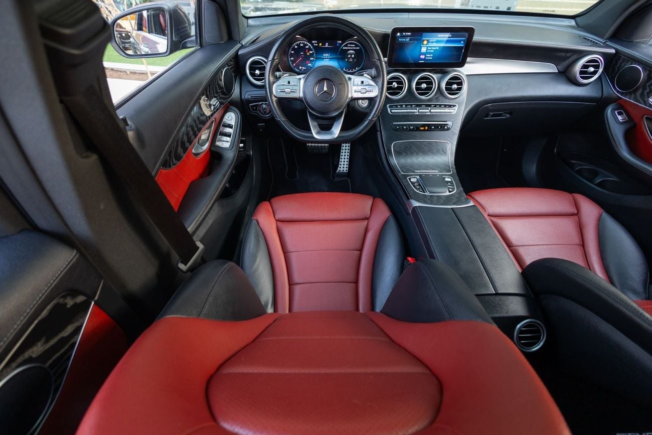Mercedes Benz GLC200 PREMIUM PLUS