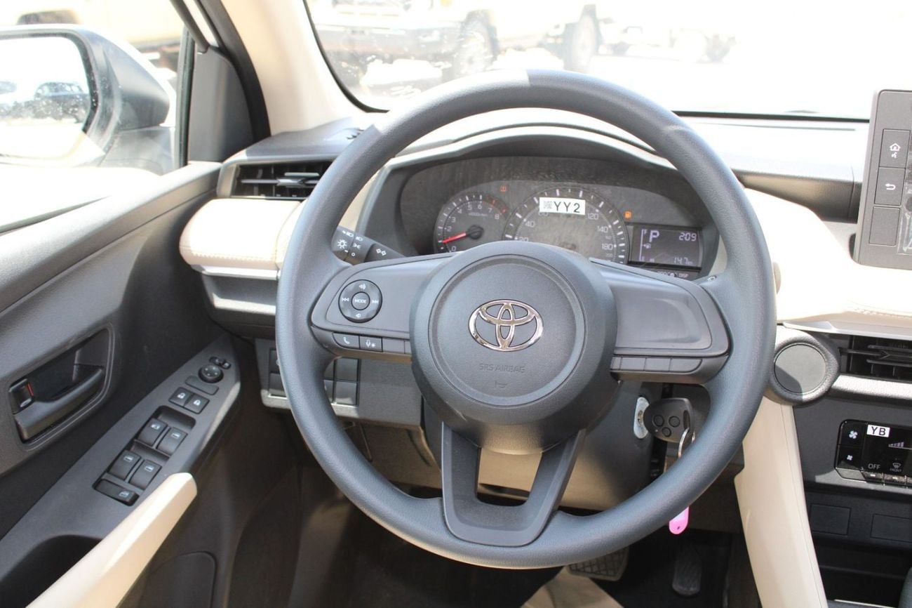 Toyota Yaris E