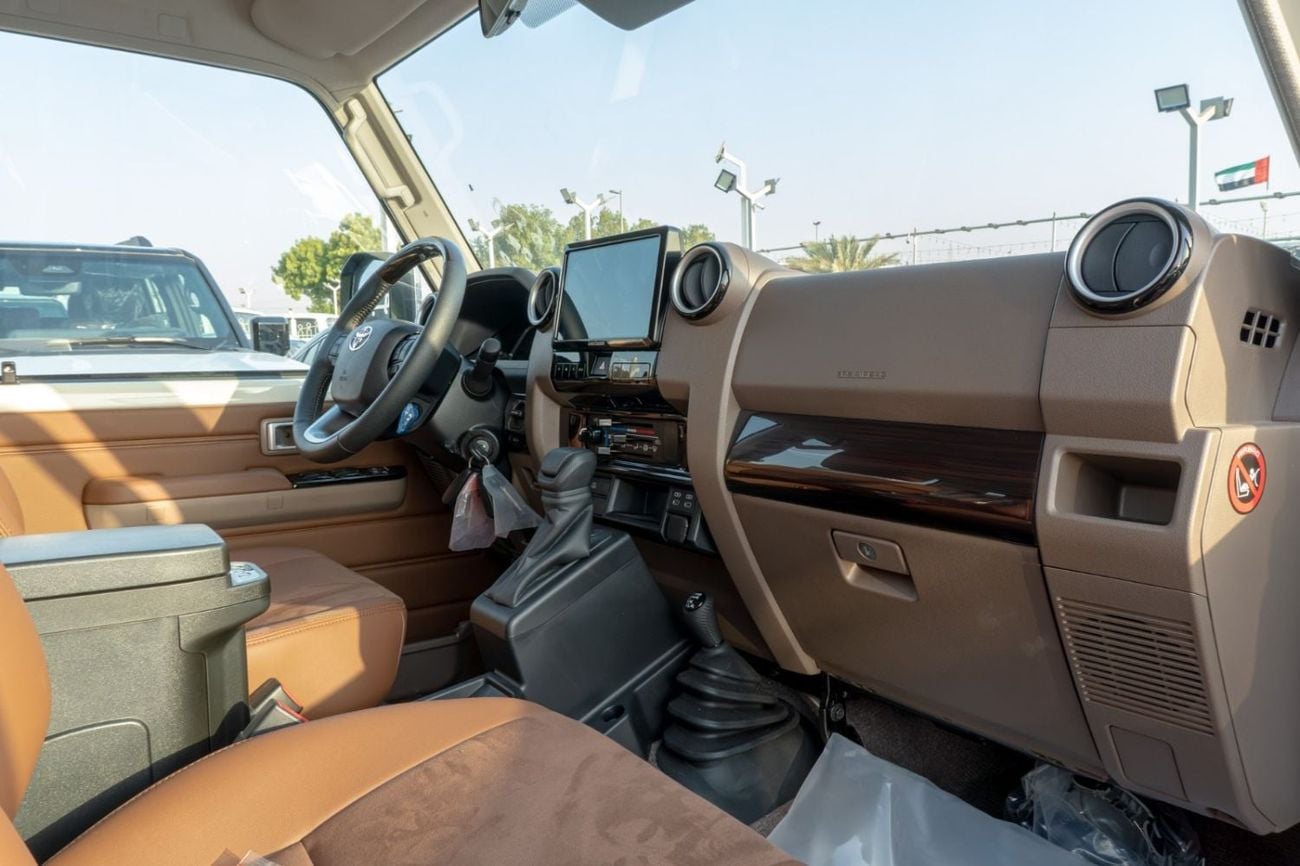 Toyota Land Cruiser 70 LC76 LX