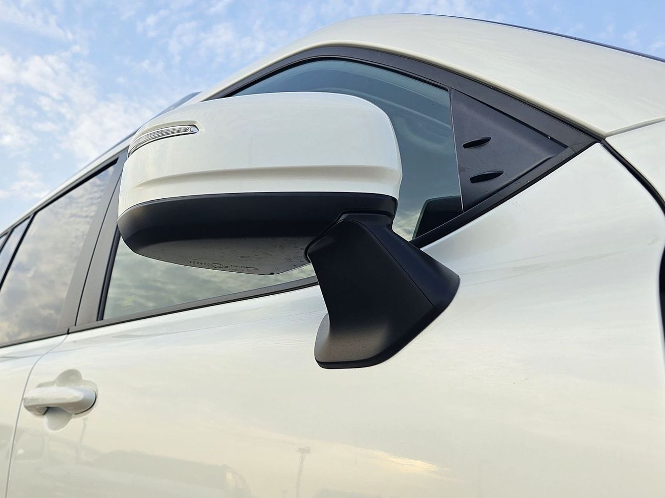Toyota Land Cruiser GXR Toyota Land Cruiser GXR 4.0L petrol 2026 white color