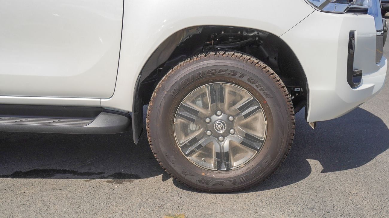 Toyota Hilux SGLX 2.4L DIESEL Jordan Specs