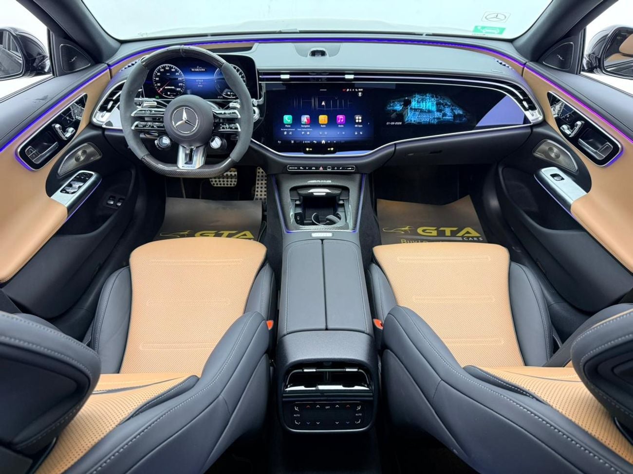 مرسيدس بنز E 53 AMG 4MATIC+ HIGH مرسيدس بنز E53 S AMG موديل 2026، ضمان مرسيدس بنز حتى 2030، مقصورة داخلية من ألياف الكربون، عداد كيلو
